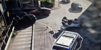 Incidente in Zai, auto si capovolge dopo lo scontro: due feriti
